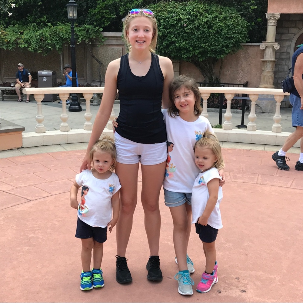 Meet your Posher, Macey